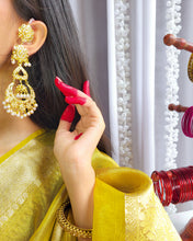 Load image into Gallery viewer, Jadau "Falguni" Earrings