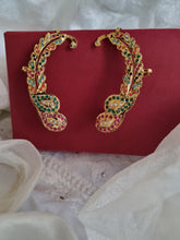 Load image into Gallery viewer, Jadau "Mrinal" Earcuffs (Multicolor/ white-red)