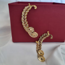 Load image into Gallery viewer, Jadau "Mrinal" Earcuffs (Blue-white & all white)