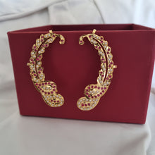 Load image into Gallery viewer, Jadau "Mrinal" Earcuffs (Multicolor/ white-red)