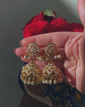 Load image into Gallery viewer, Jadau "Juhi" Necklace Set