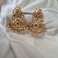 Load image into Gallery viewer, Jadau "Aafreen" Necklace Set