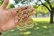 Load image into Gallery viewer, Jadau "Kalindi" Earrings