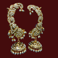 Load image into Gallery viewer, Jadau "cuff" Earrings(Karnphool)- white