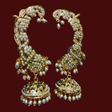 Load image into Gallery viewer, Jadau "cuff" Earrings(Karnphool)- white