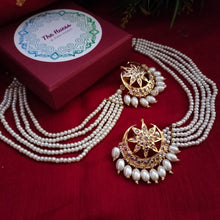 Load image into Gallery viewer, Hyderabadi jadau "Kumudini" Earrings