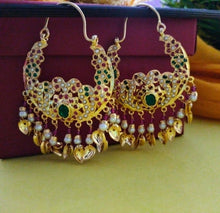Load image into Gallery viewer, Jadau "Nutan" Earrings