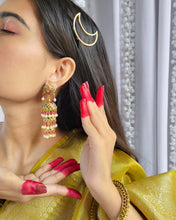 Load image into Gallery viewer, Jadau "Leela" Earrings

