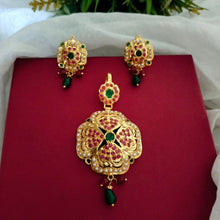 Load image into Gallery viewer, Jadau &quot;Sukriti&quot; Pendant Set
