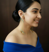 Load image into Gallery viewer, "Elsa" Earcuffs with hanging
