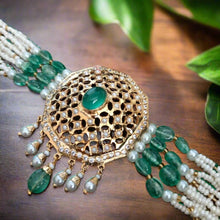 Load image into Gallery viewer, Jadau &quot;Amaltas&quot; Necklace Set
