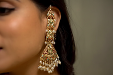 Load image into Gallery viewer, Jadau "Kalindi" Earrings
