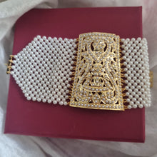 Load image into Gallery viewer, Jadau &quot;Veda&quot; Handcuff
