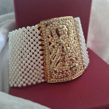 Load image into Gallery viewer, Jadau &quot;Veda&quot; Handcuff
