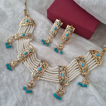 Load image into Gallery viewer, Jadau &quot;Apsara&quot; Necklace Set
