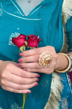 Load image into Gallery viewer, Jadau "Zaraa" Cocktail Ring
