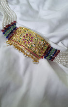 Load image into Gallery viewer, Jadau "Ketaki" Necklace Set
