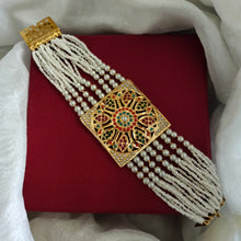 Load image into Gallery viewer, Jadau &quot;Kumud&quot; bracelet
