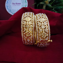 Load image into Gallery viewer, Jadau &quot;Ratrani&quot; Bangles
