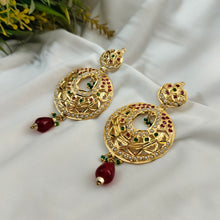 Load image into Gallery viewer, Jadau "Kanika" Necklace Set
