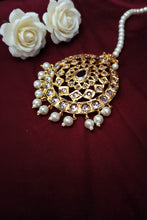 Load image into Gallery viewer, Jadau "Ujwala" mangtika
