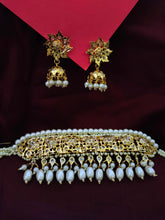 Load image into Gallery viewer, Hyderabadi Jadau "Madhubala" Necklace Set
