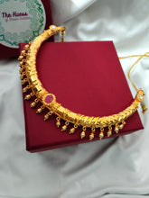 Load image into Gallery viewer, Gold Plated Handwork "Hasli"
