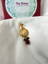 Load image into Gallery viewer, Jadau "Mahi" Pendant Set
