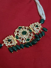 Load image into Gallery viewer, Hyderabadi Jadau &quot;Gulmohar&quot; Necklace Set - Green
