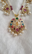 Load image into Gallery viewer, Jadau "Kaamini" Necklace Set
