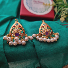 Load image into Gallery viewer, Jadau &quot;Aarohi&quot; Pendant Set
