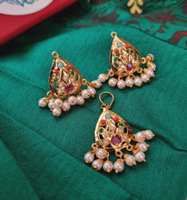 Load image into Gallery viewer, Jadau &quot;Aarohi&quot; Pendant Set
