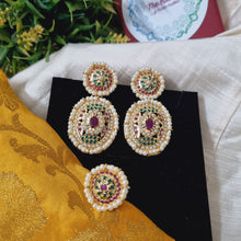 Load image into Gallery viewer, Jadau &quot;Sundari&quot; Ring - Earring Combo
